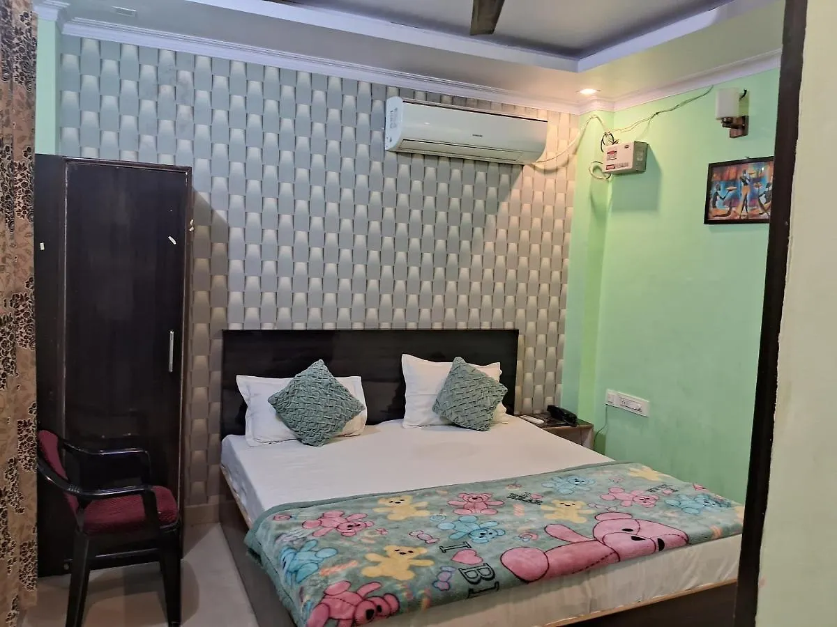 Hotel Renuka Benares