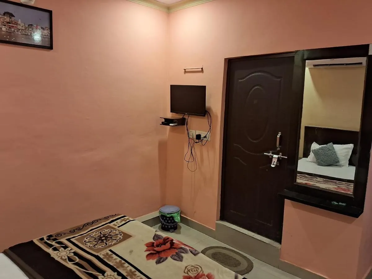 Hotel Renuka Benares 2*,
